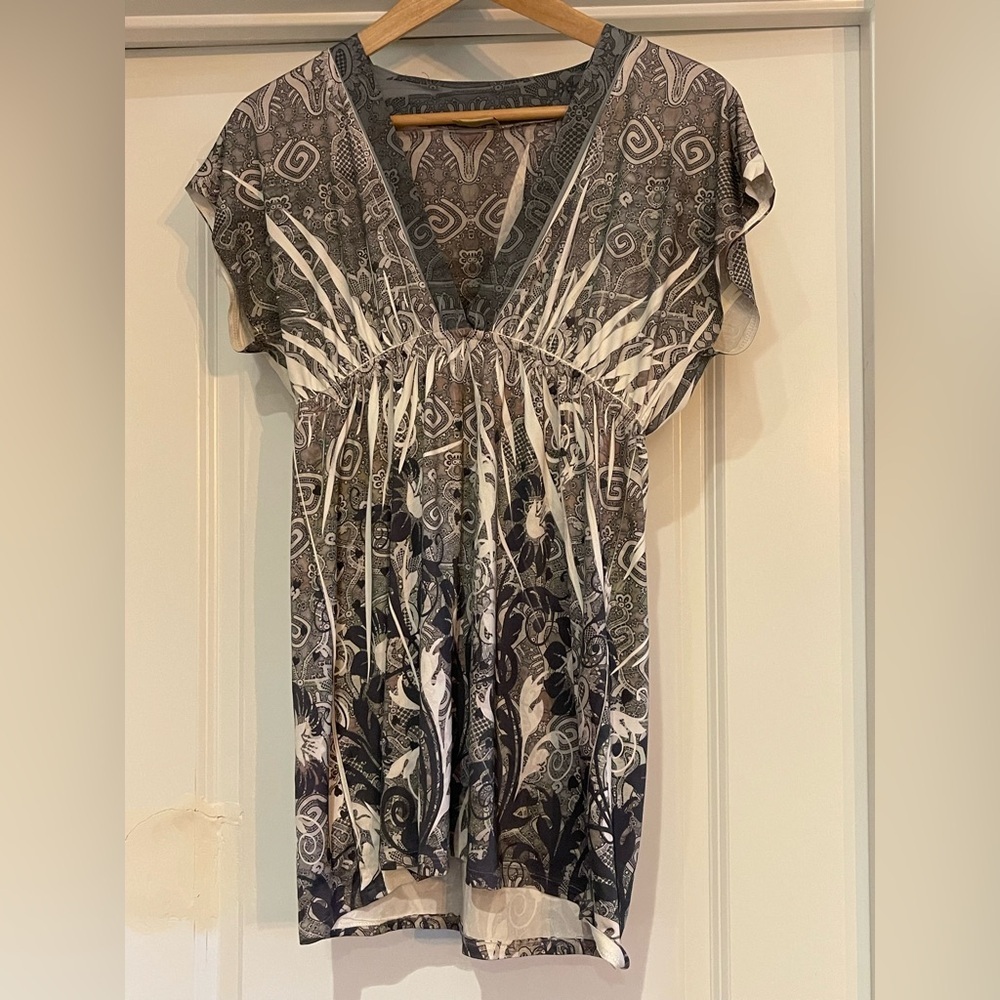 Daytrip Black and White Patterned Blouse Y2K style